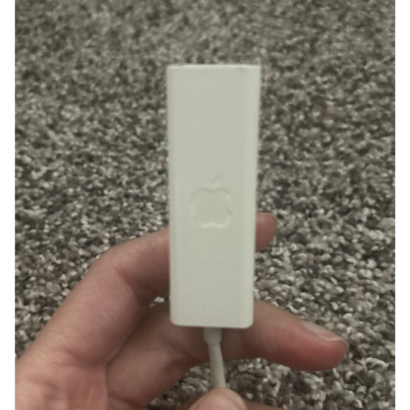 GENUINE Apple A1277 USB Ethernet Adapter MC704LL/A Connector - Picture 2 of 4